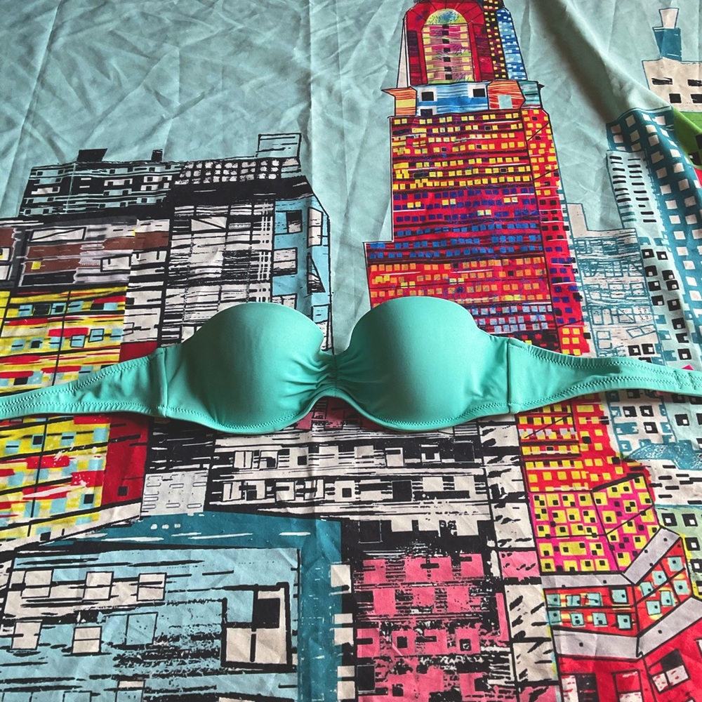 Victoria’s Secret strapless push-up bikini top